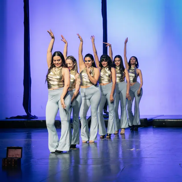 Alumnas de Fly en una presentación